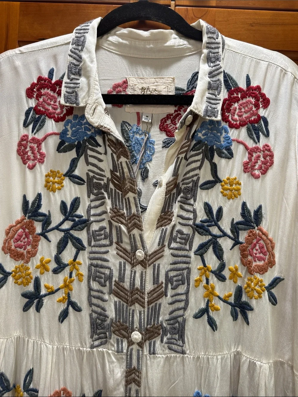 RARE. Johnny Was Sani Satin Blouse/Tunic/Dress size Medium - Picture 8 of 13